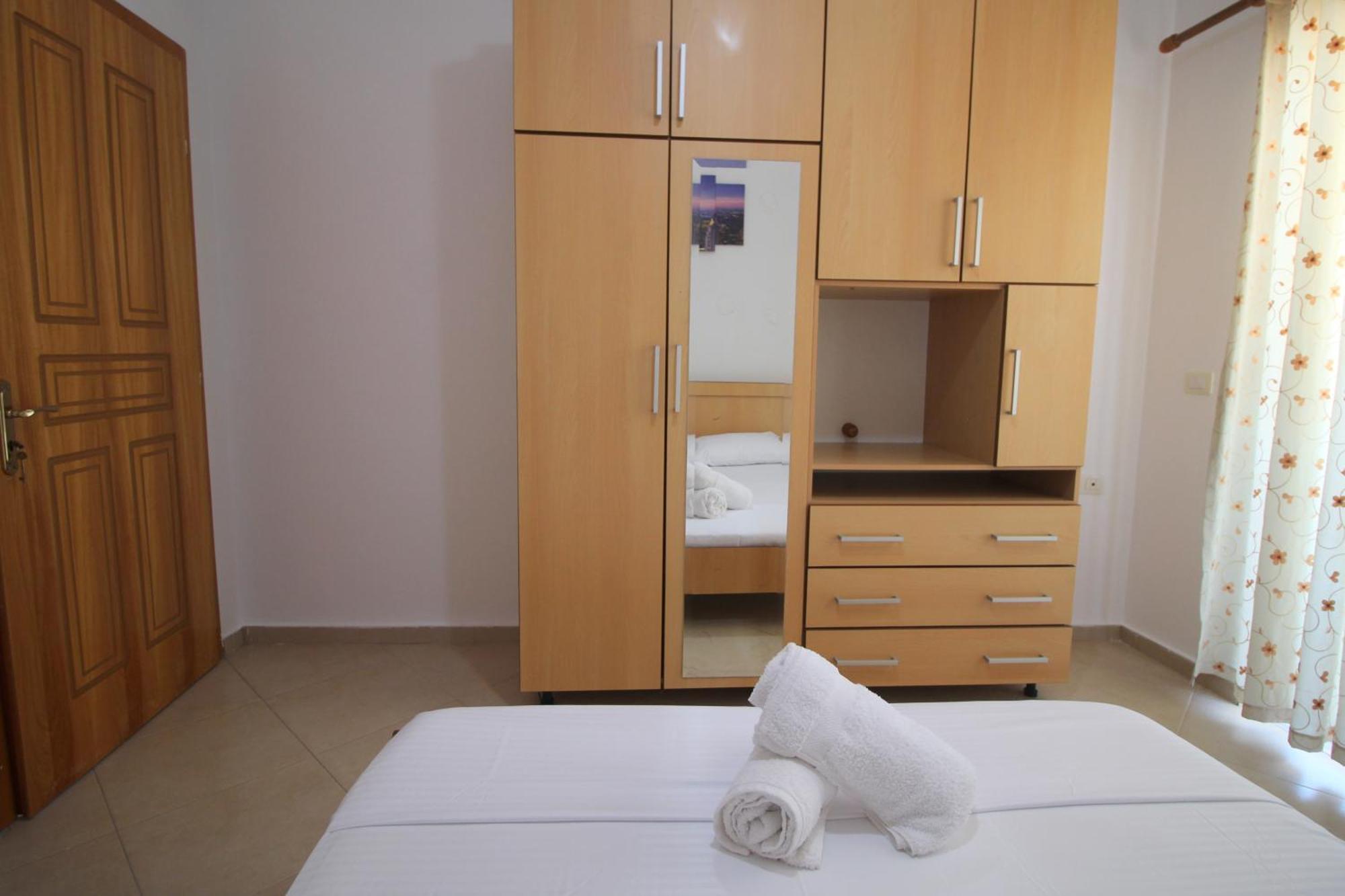 July Seaview Apartments Sarandë Exteriér fotografie