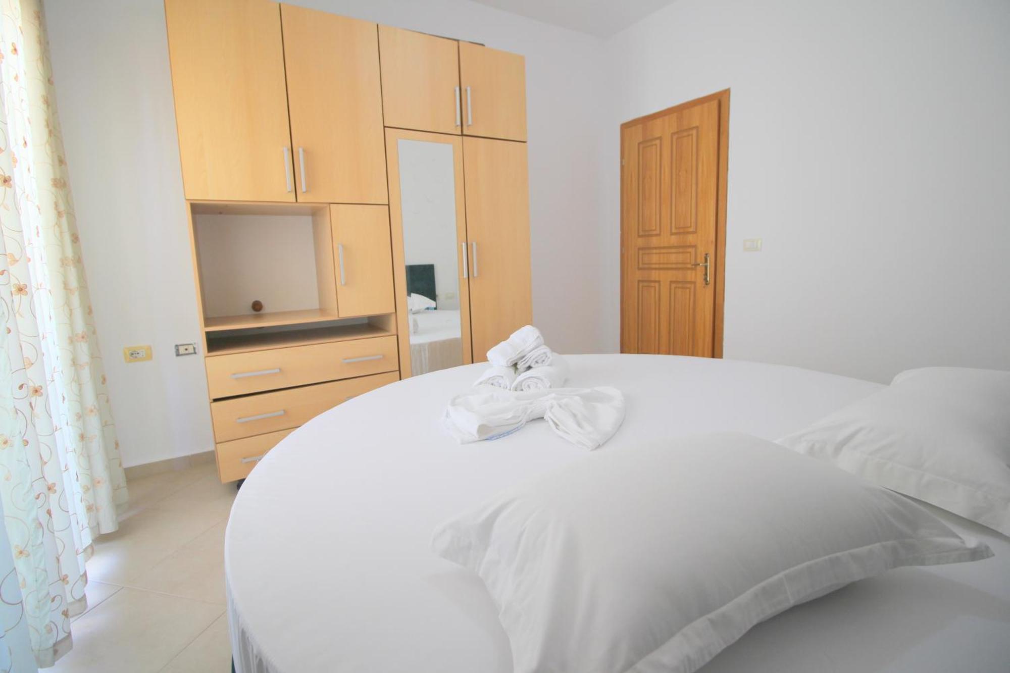 July Seaview Apartments Sarandë Exteriér fotografie